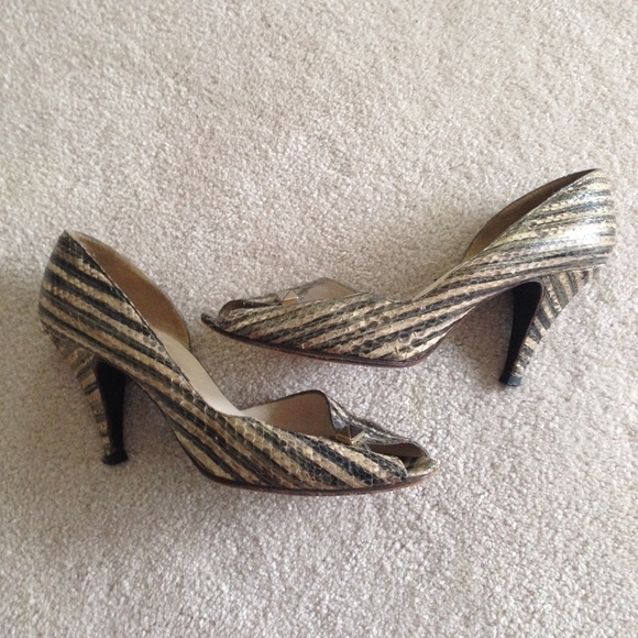Rare 1960’s Vintage Peep Toe Heels (Sz; 8) - Picture 2 of 8